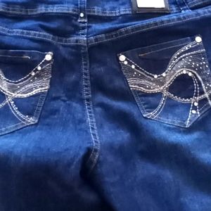 W Jean's Size 20 .. Size not listed on site?